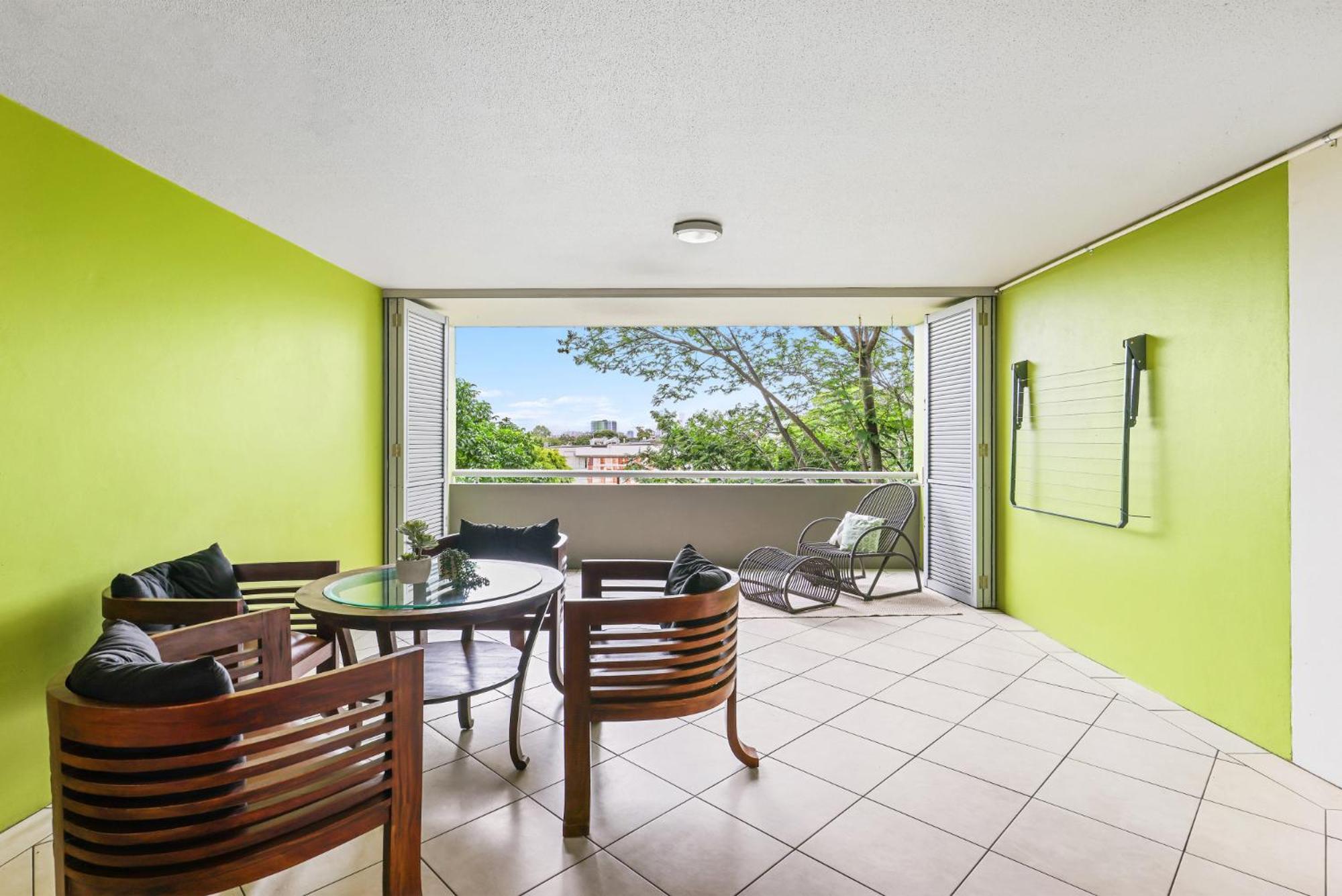 Apartment Lovely 3-bed With Alfresco Dining By Amenities Brisbane